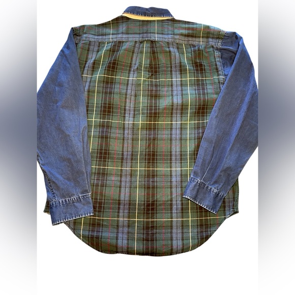 Vintage Disney Store Mickey Mouse Button Up Collar Shirt Green Blue Plaid - Picture 2 of 6